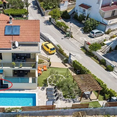 My Dalmatia - Cvita With Shared Pool شيبينيك